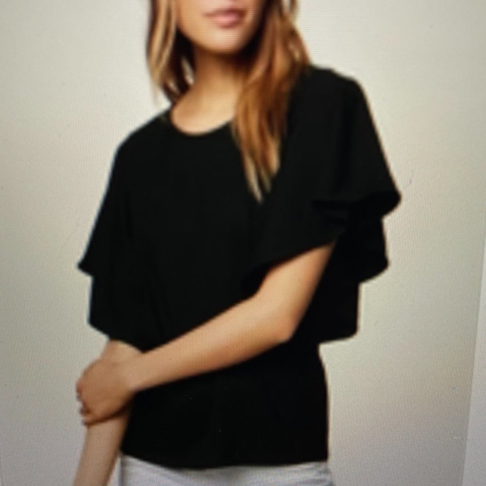 NWOT O'Neill Women's Black Weaver top w/ flowy draped sleeves Large